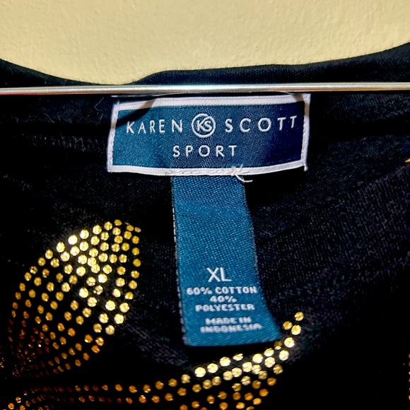 Karen Scott sport XL black and gold metallic design. - Picture 4 of 5